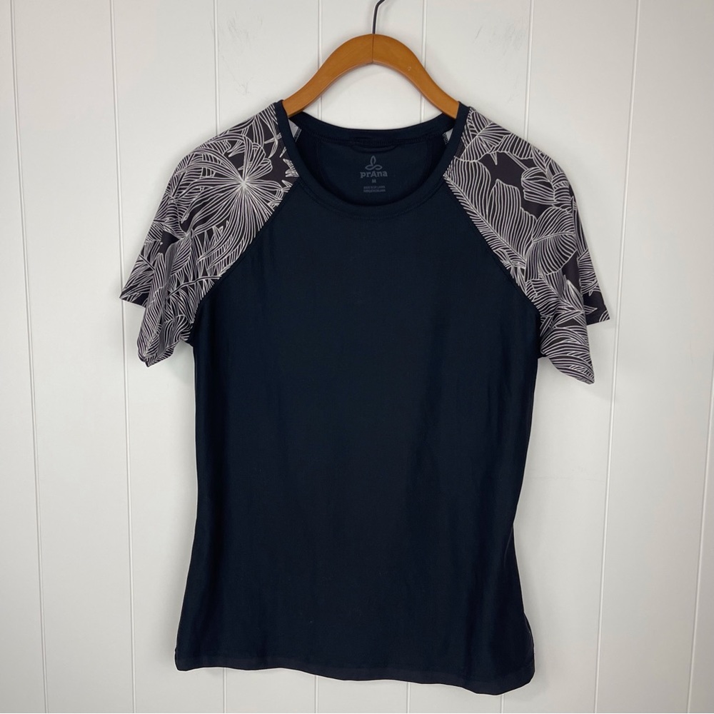 Prana Edge Wave SS Sun Top Black Fronds Color-Block Women’s Size M - Picture 8 of 8